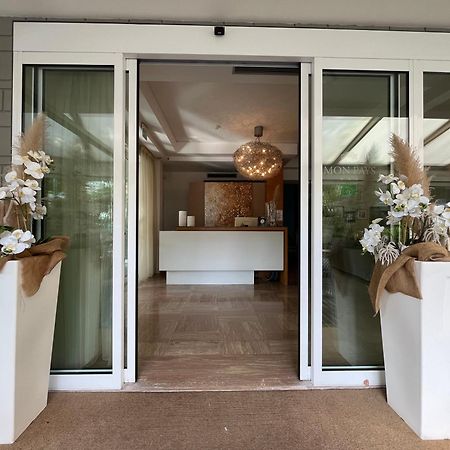 Hotel Mon Pays Riccione Dış mekan fotoğraf