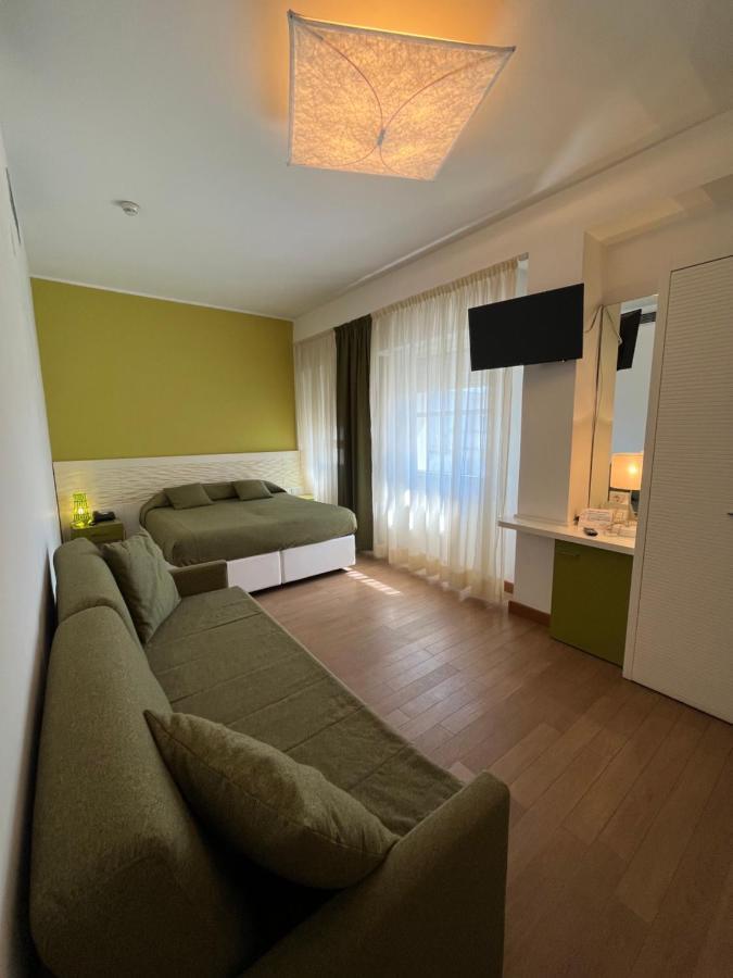 Hotel Mon Pays Riccione Dış mekan fotoğraf