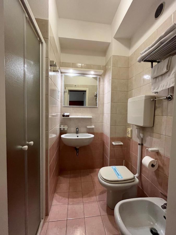 Hotel Mon Pays Riccione Dış mekan fotoğraf