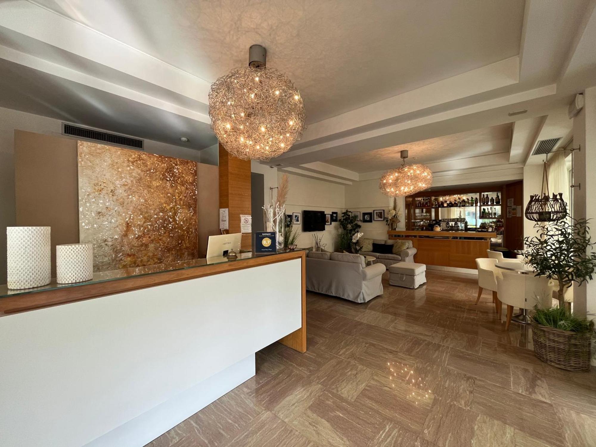 Hotel Mon Pays Riccione Dış mekan fotoğraf