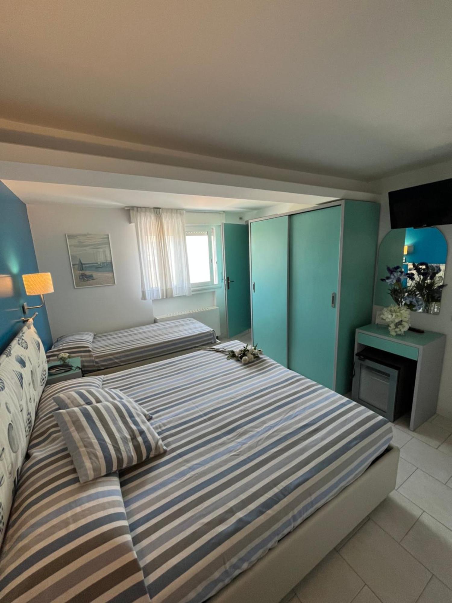 Hotel Mon Pays Riccione Dış mekan fotoğraf