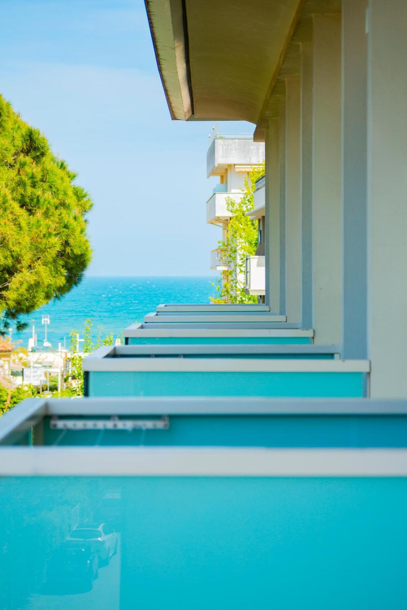 Hotel Mon Pays Riccione Dış mekan fotoğraf